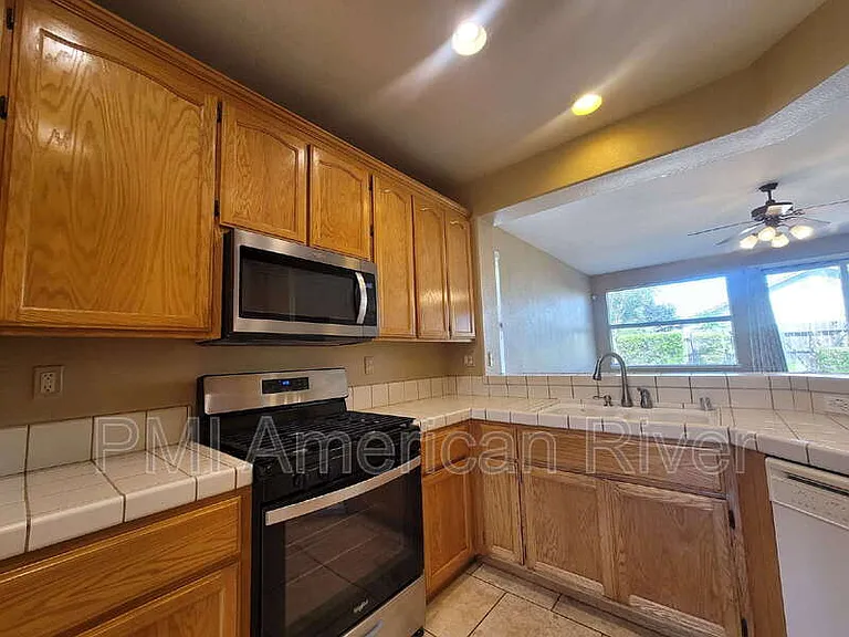 10920 Bellone Way — Photo 5