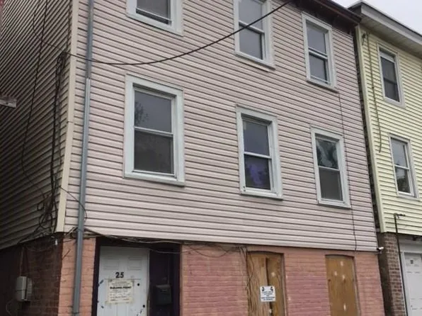 25 City Terrace, Newburgh, NY 12550