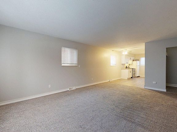4th image of 7405 Marlborough Ave