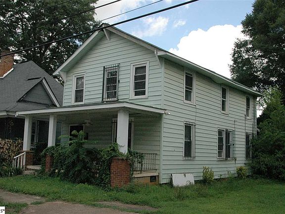 2nd image of 118 Arlington Ave