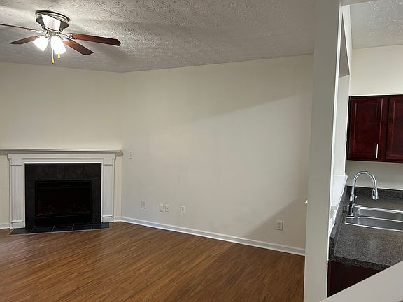 5th image of 370 Berckman Dr NW