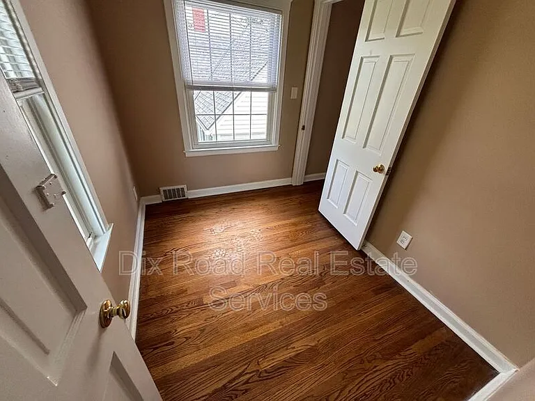 502 N Dick Ave — Photo 24