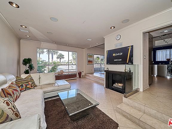 5th image of 221 S Gale Dr Unit 305