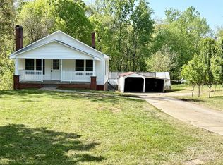 2724 Peachtree Rd, Statesville, NC 28625
