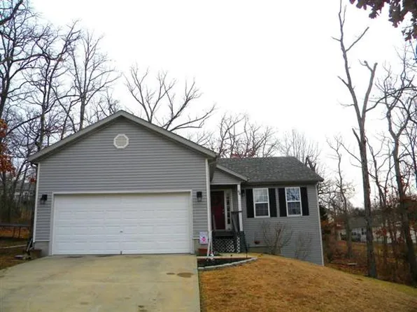 40 Alcorn Ct, Lake Ozark, MO 65049