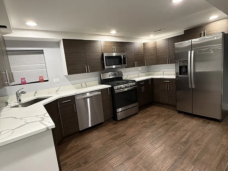 3251 W Evergreen Ave #3 — Photo 8
