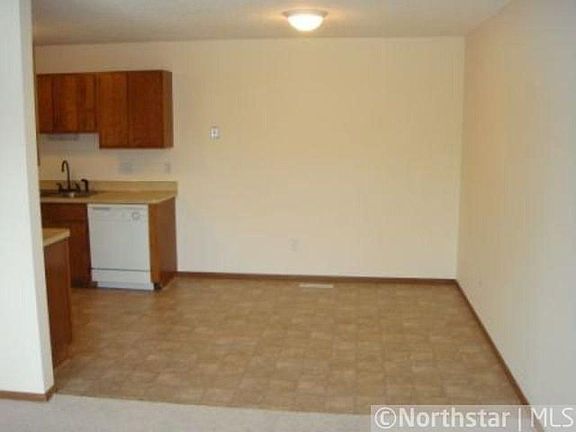 4th image of 4193 Austin St NE