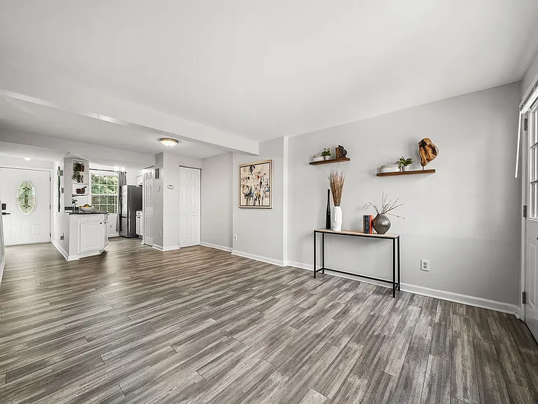 8607 Kenosha Ct — Photo 15