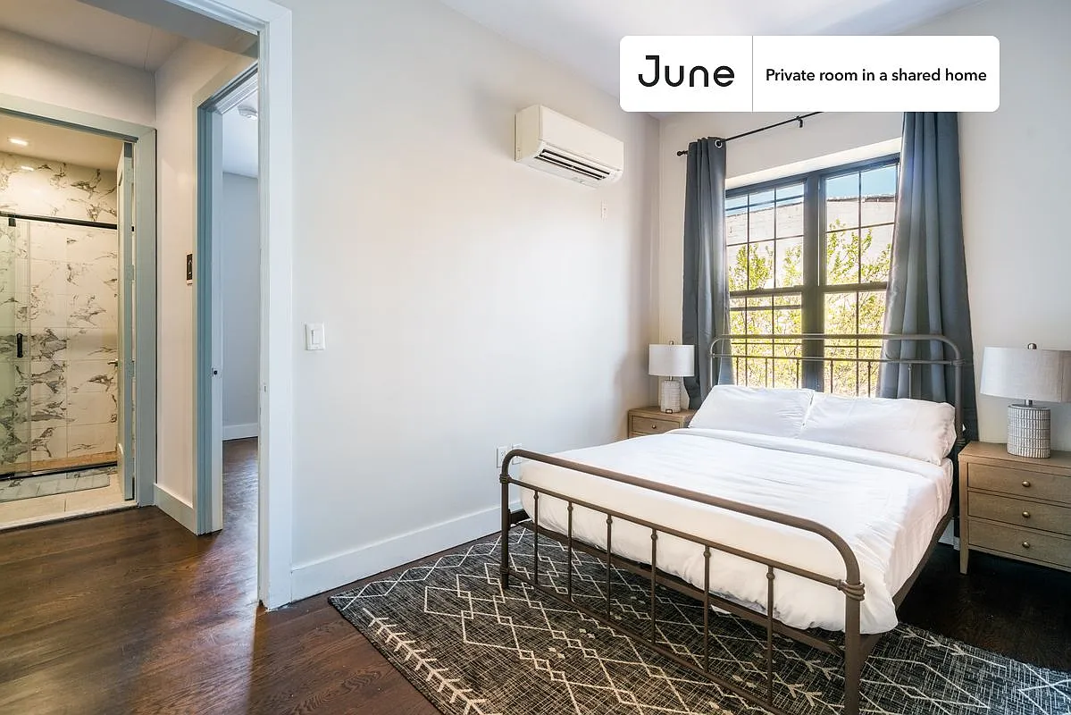 Full bedroom in 4 bed/2 bath home in Bedford-Stuyvesant #1241 C — Photo 4