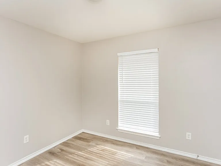 822 Astaire Ave — Photo 12