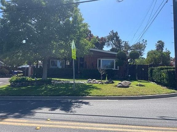 3rd image of 303 Summit Ave