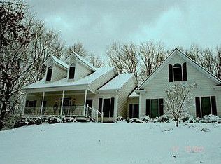 5700 Falls View Dr, Buford, GA 30518