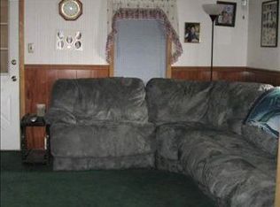 1196 Tamarac Rd, Troy, NY 12180