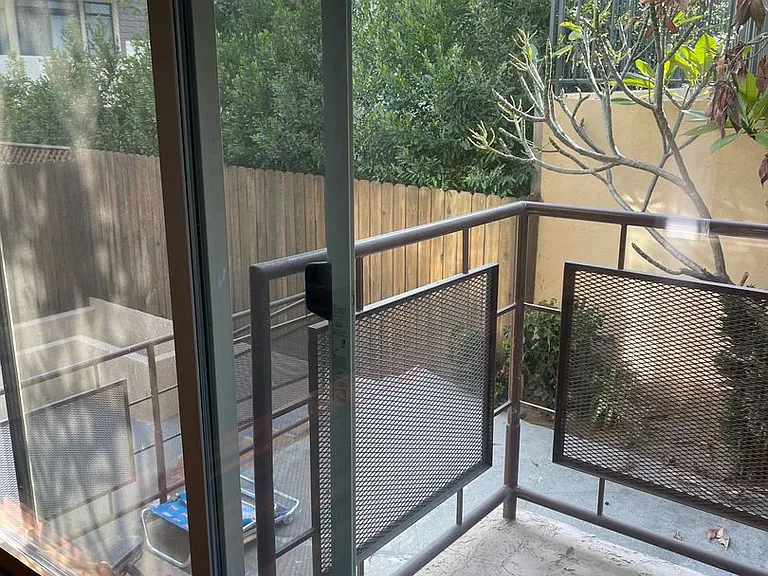 1417 N Curson Ave — Photo 16