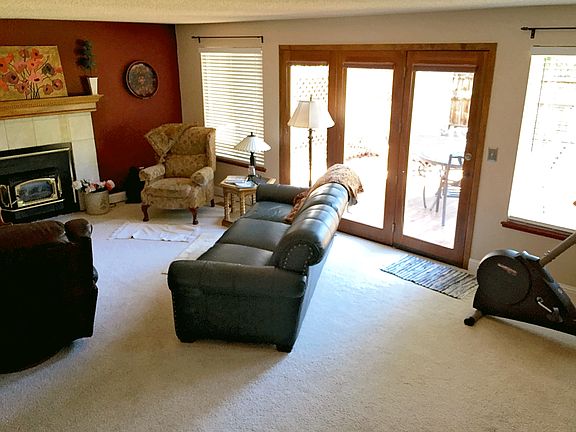 4th image of 1818 Deep Creek Dr