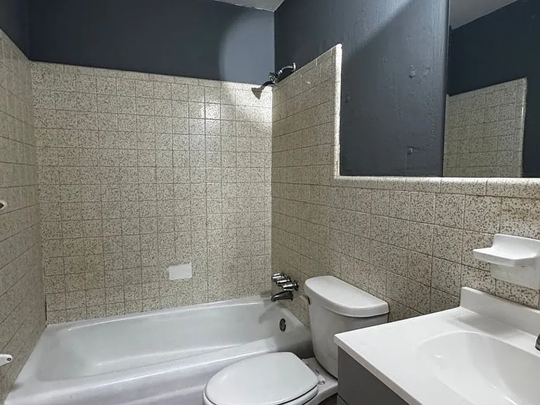 505 N Ellis St — Photo 3