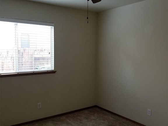 2nd image of 444 N Tommy St