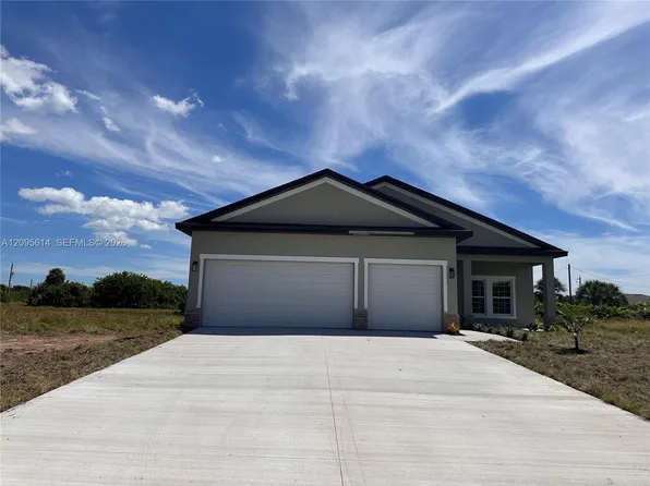 121 Indian Creek Dr, Rotonda West, FL 33947