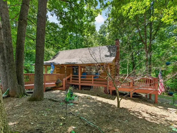 3173 Millie Ln, Charlottesville, VA 22911