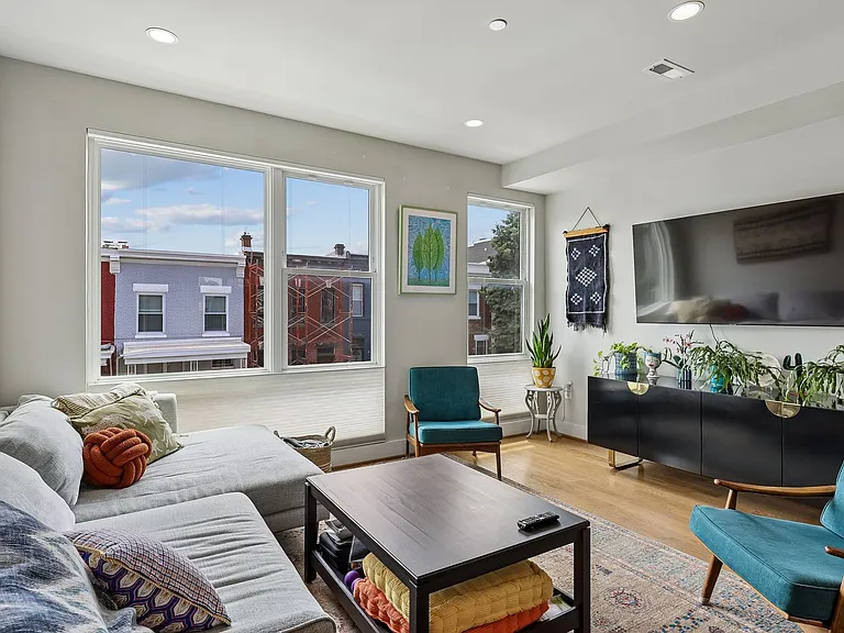 619 Harvard St NW #2 — Photo 10