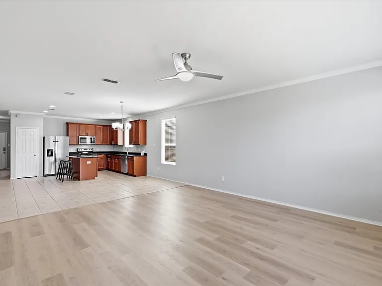 3116 Layla Creek Dr — Photo 6