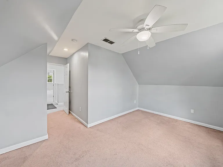 14 Kessler Pl #2 — Photo 18