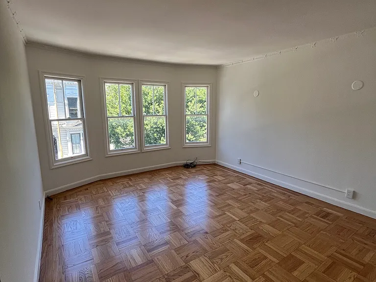 3375 22nd St #4 — Photo 3