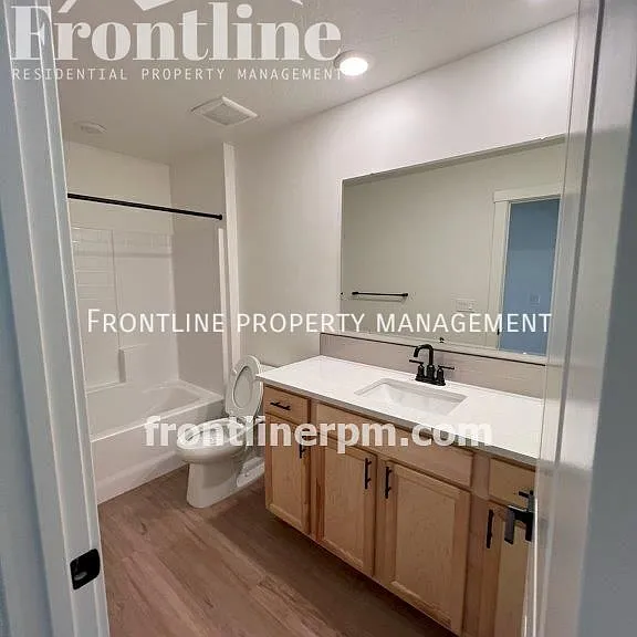 4360 S Redwater Ave — Photo 23