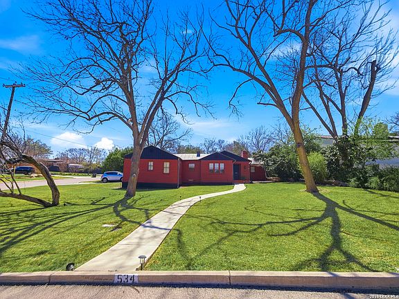 3rd image of 534 Geneseo