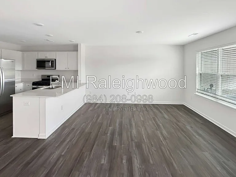 108 Clementine St — Photo 5