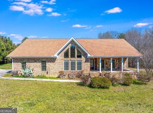 15 Walden Ln, Lexington, GA 30648