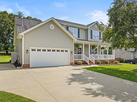 3rd image of 5 Faulkner Cir