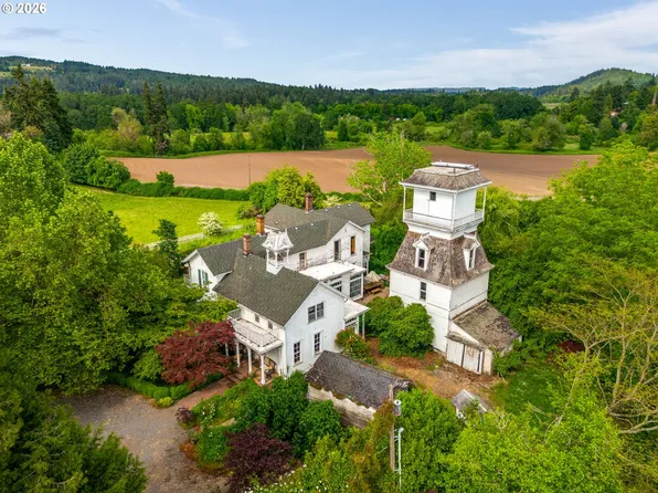 8379 Champoeg Rd NE, Saint Paul, OR 97137
