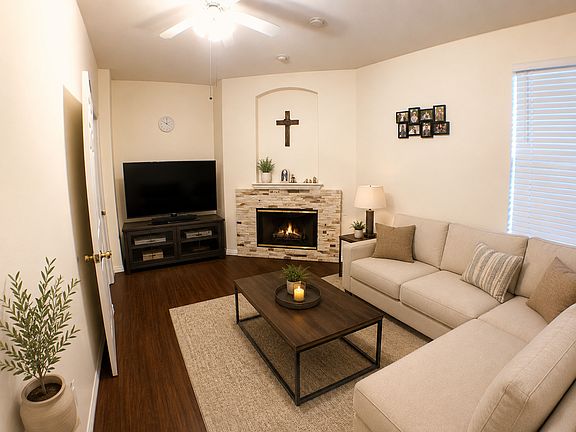3rd image of 9172 Lantana Dr