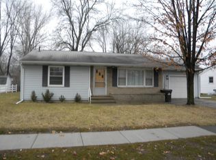 200 Harper Ln, Midland, MI 48640