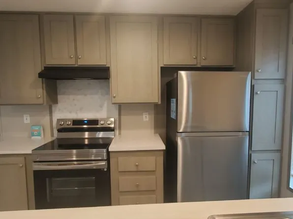 225 Sun Valley #225-SV, Tampa, FL 33613