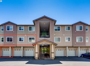 10834 NE Holly St #201, Hillsboro, OR 97006