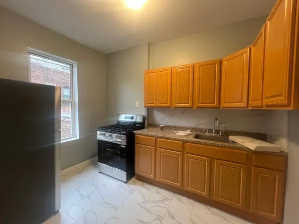 1078 Nostrand Avenue image 5 of 9