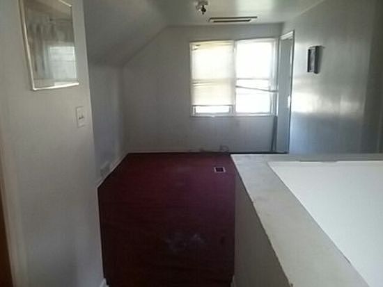 2nd image of 10054 Abington Ave