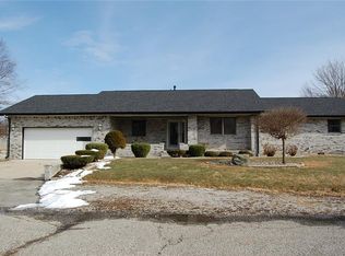 1405 S 23rd St, Elwood, IN 46036