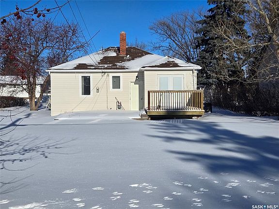 2nd image of 603 3rd STREET