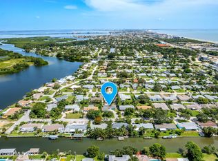 471 N 4th St, Cocoa Beach, FL 32931