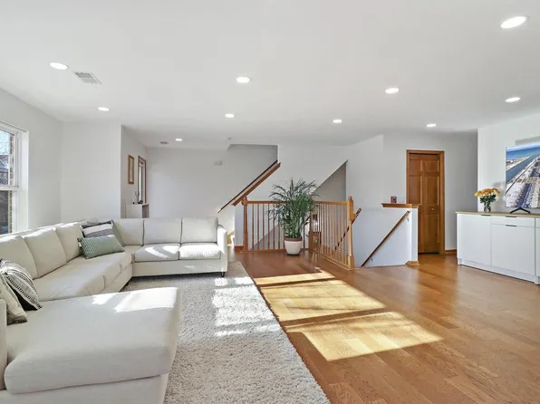 402 55th STREET #B, Kenosha, WI 53140