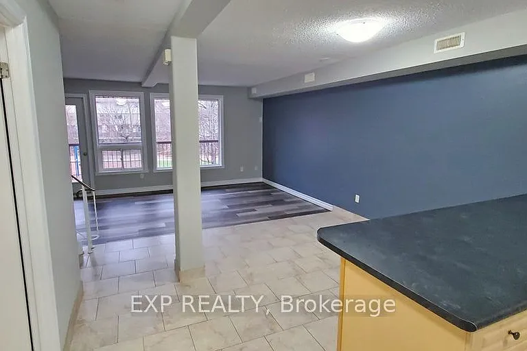 246 Lakeshore Rd #3 — Photo 2