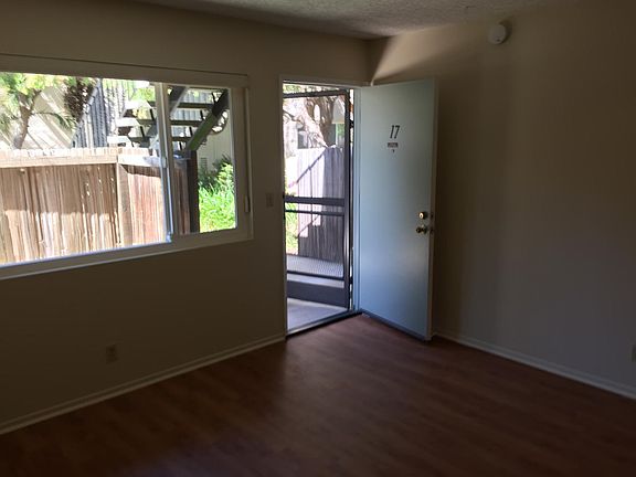 3rd image of 330 Hollipat Center Dr APT 17