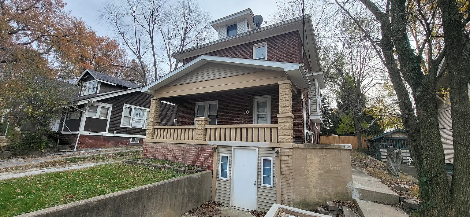 10 Abner Pl photo 1