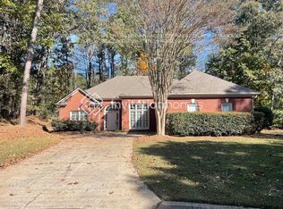 3994 Ironhill Ln, Woodstock, GA 30189