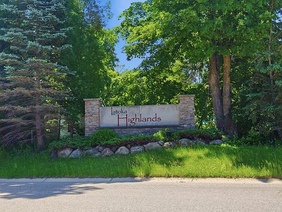 2nd image of 2361 Highland Trl SW