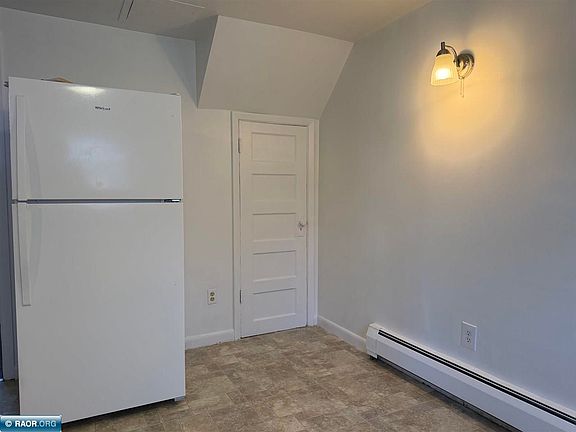 5th image of 801 & 803 16th St N
