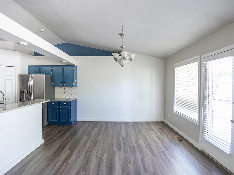 2938 W Elk Stream St — Photo 9